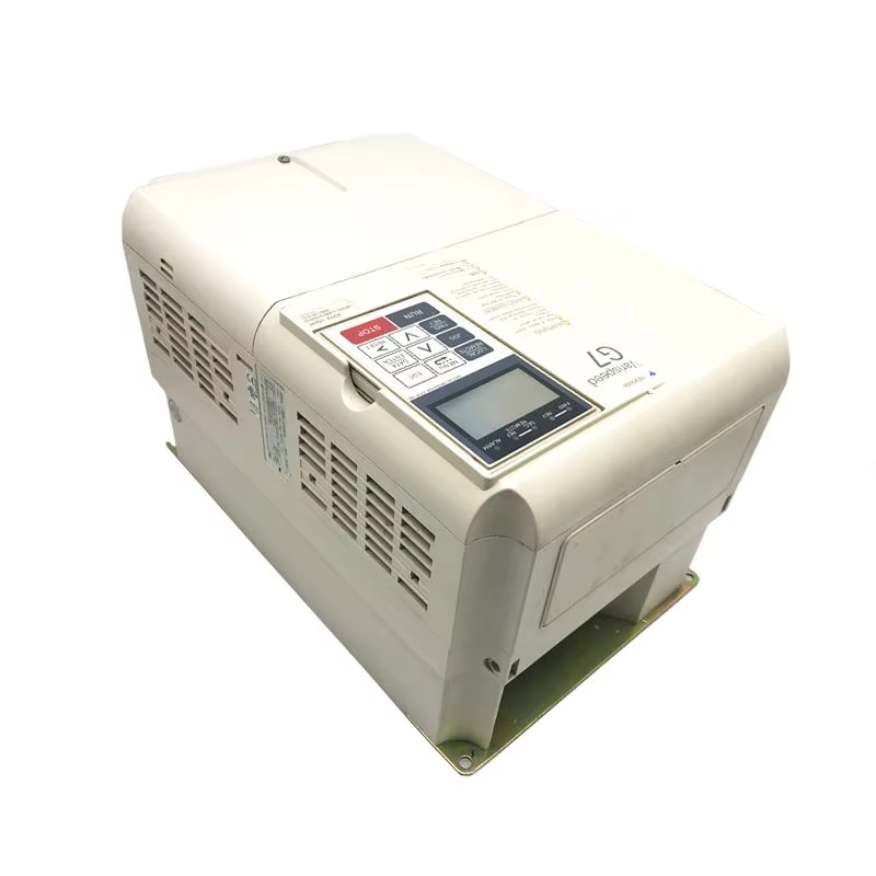 VTSP378 L1000A Hiss Yaskawa Frekvensomriktare 7,5kw 3 FAS 400VAC för kontorsbyggnad