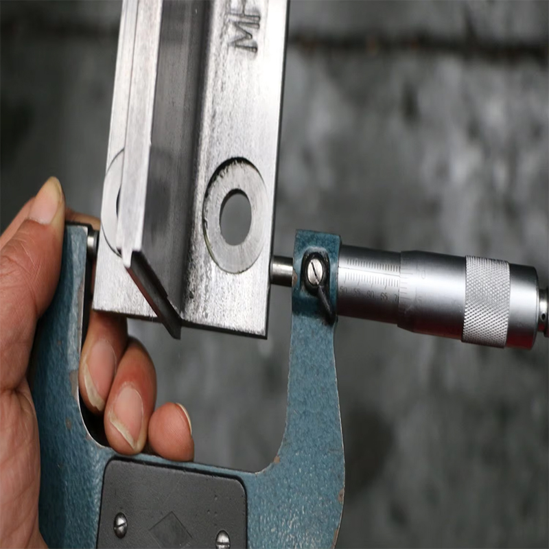 VTSP107 Hissdelar och tillbehör T70-1 Styrskena Precisionsstålguide för hisssystem-1 års garanti för kontorsbyggnader